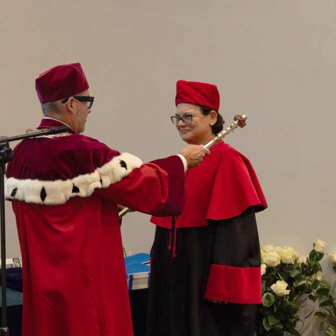 Prof. Ewa Łojkowska honorową profesor Uniwersytetu Gdańskiego